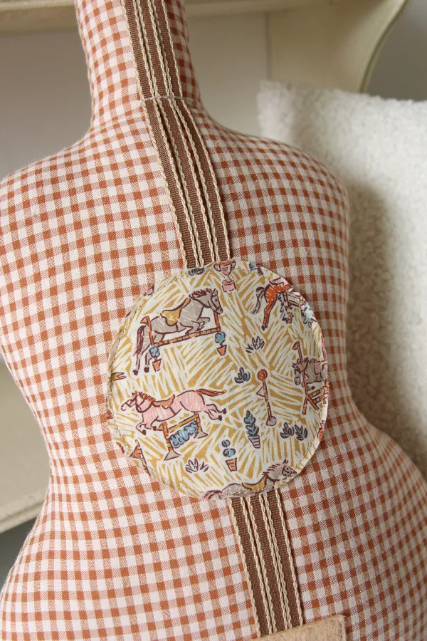 Boîte à musique Guitare - Javanaise