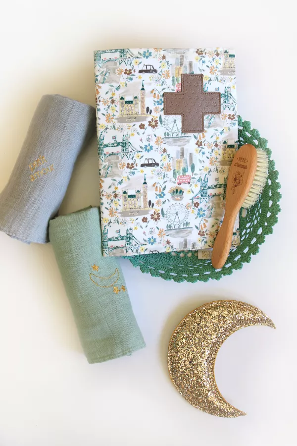 Protège carnet de santé Liberty - John