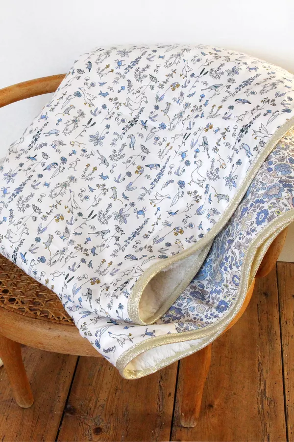 couverture bébé Liberty polaire chaude biais doré Barnabé aime le café made in France
