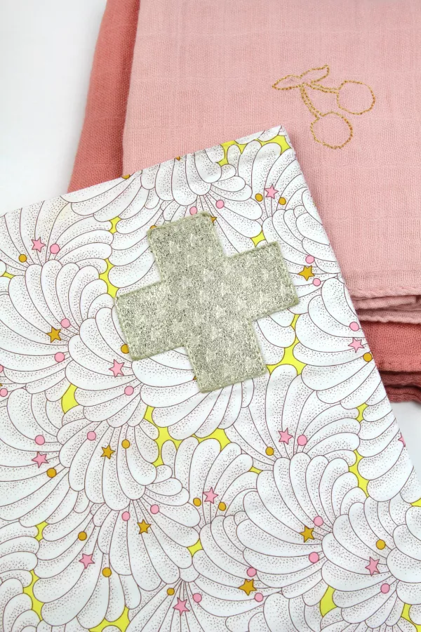 Protège carnet de santé Liberty - Cassandre