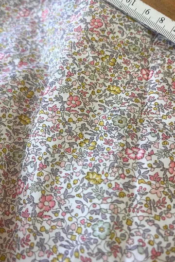 Liberty Fabrics -capel rose clair Tana Lawn™ Coton