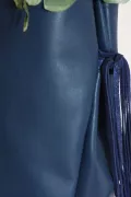 zoom sac Jules franges bleu cuir lisse bleu nuit Barnabé aime le café made in france