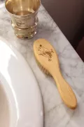 brosse à cheveux bébé bois gravure oiseau poils de soies blanches Barnabé aime le café