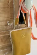 Pochette téléphone Charlie - cuir Safran