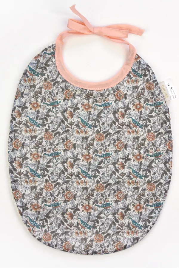 Liberty Fabrics -strawberry tree Tana Lawn™ Coton