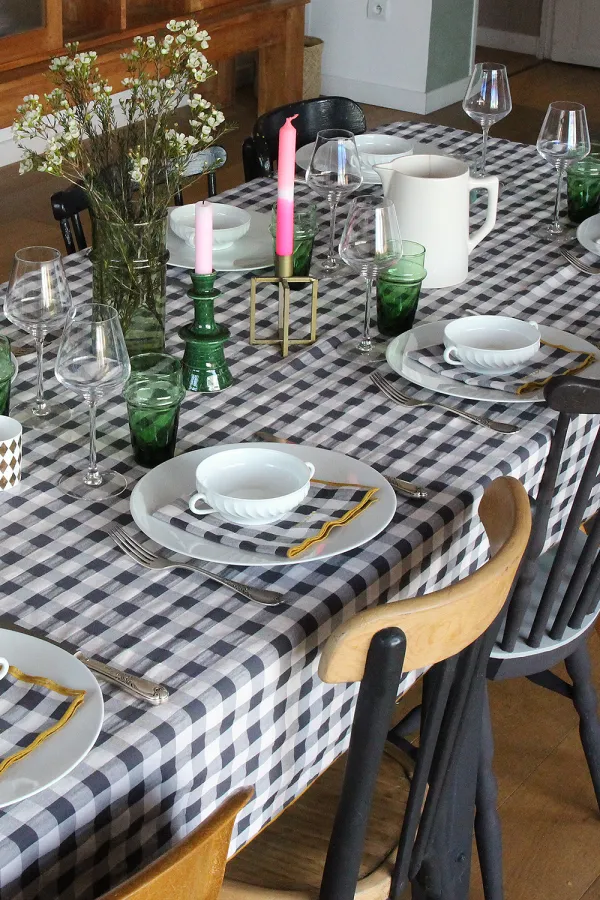 Nappe carreaux vichy - réglisse 140 x 250 cm