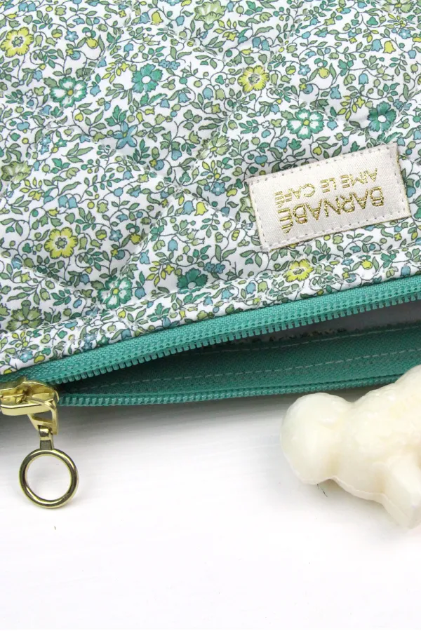 trousse de toilette détail fermeture éclair solide