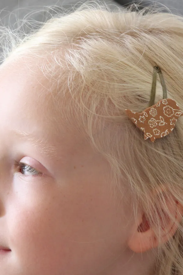 Barrette clic-clac cuir - Piou fleuri