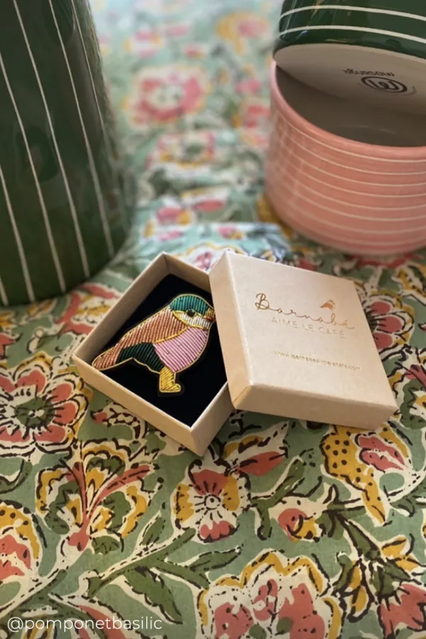 broche bijou oiseau mésange fil de cannetille écrin Barnabé aime le café