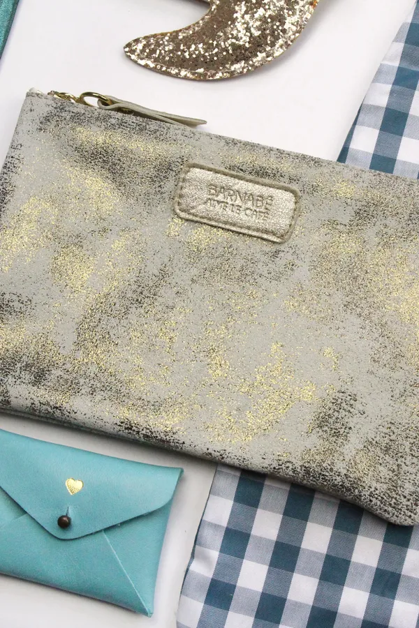 grande pochette cuir fantaisie vintage Barnabé aime le café made in france  zoom