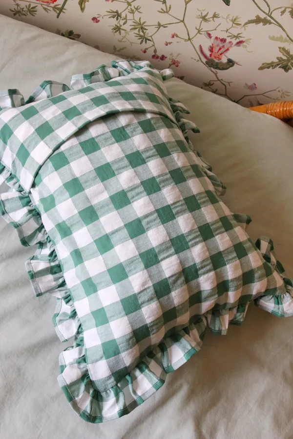 Coussin avec volant - Sauge