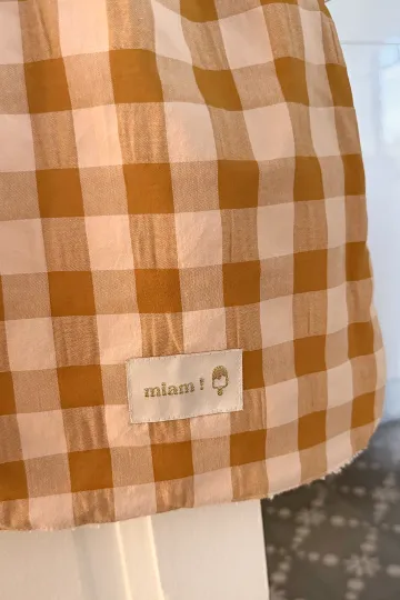 finition serviette élastique grand format cantine barnabé aime le café