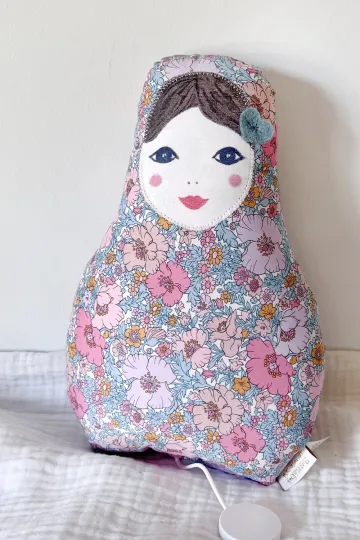 boite à musique POUPÉE - une chanson douce