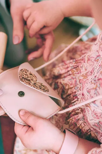 sac cuir fille rose coeur paillette Barnabé aime le café made in france