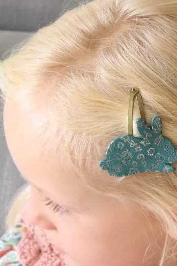 Barrette clic-clac cuir - Lapin fleuri