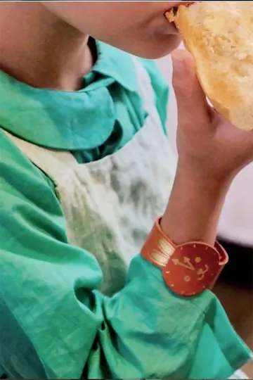 montre cuir enfant rose marquage lapin Barnabé aime le café